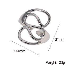 Detailed size chart of an abstract hollow silver ring showing 17.4mm by 21mm and 2.2g weight
