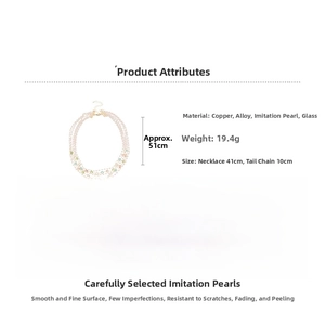Vue détaillée du collier multicouche de perles et de perles de verre avec chaîne réglable