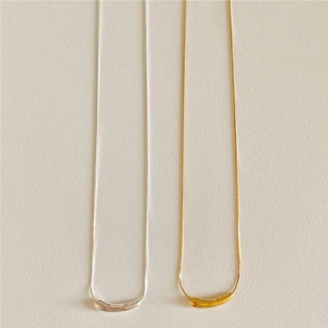 Minimalist 925 sterling silver geometric curved bar necklaces in silver and gold finishes