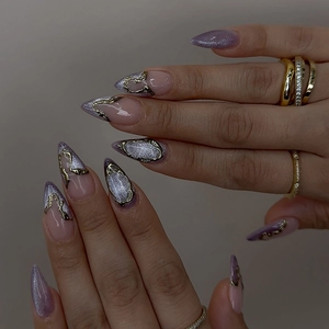 Press On Nails Purple Cat Eye Almond Shape ABS Plastic With Silver 3D Metallic Waves Luxury Fashionable For Women
