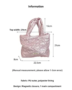 Tabella taglie dettagliata per borsa a cuore trapuntata rosa con chiusura magnetica
