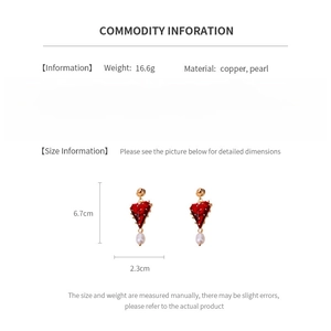 Detailed size chart for vintage heart earrings with baroque pearls and measurements
