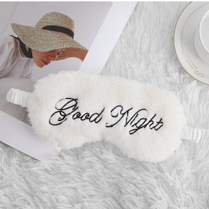 Plüsch Schlafmaske mit Good Night Stickerei, weiche bequeme flauschige Augenklappe.