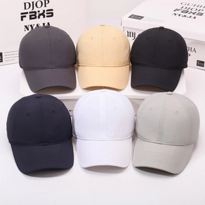Unisex quick-dry baseball caps in six assorted solid colors for outdoor sun protection