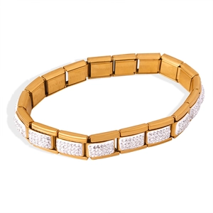 Elegante bracciale a maglie in acciaio inossidabile dorato con piastre quadrate in pavé