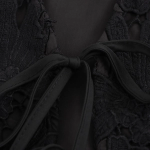 Completo due pezzi sexy in pizzo nero da donna con cardigan con fiocco e trama a rete