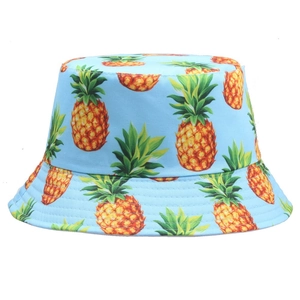 Cappello da pescatore azzurro con stampa ananas e tesa larga per protezione solare