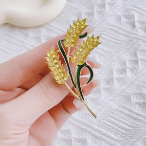 Elegant Wheat Ear Brooch Pin For Women Zinc Alloy Enamel Crystal Gold Green Leaf Suit Lapel Accessory Jewelry Gift