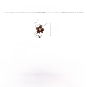 Detailed size specifications for mesh flower pendant necklace with dimensions and materials