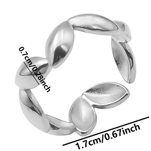 Detail showing leaf-shaped 304 stainless steel ring with 1.7cm adjustable diameter size