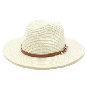 Strohhut Fedora in Cremeweiß mit braunem Lederband und Metallschließe für Damen