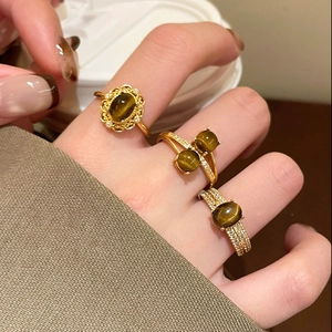 Anello Regolabile In Rame Placcato Oro Retrò Con Pietra Occhio Di Tigre Marrone Ovale E Zircone Scintillante Gioielli