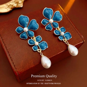 Vintage Blue Flower Teardrop Artificial Pearl Dangle Earrings With Silver Earring Post Alloy Enamel French Style Women Elegant