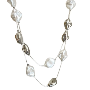 Double-layered irregular pearl necklace with silver metallic beads in a retro design