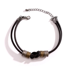 Bracciale in pelle retrò da uomo con nodo a croce e dettagli in metallo vintage