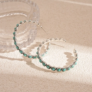 Retro geometric hoop earrings with turquoise beads and silver-finish metal accents