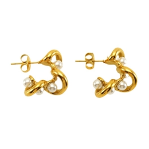 Elegant 18K gold-plated C-shape twisted hoop earrings with white pearls for women