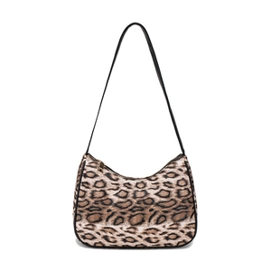Borsa sottobraccio leopardata alla moda con tracolla nera e cerniera dorata elegante