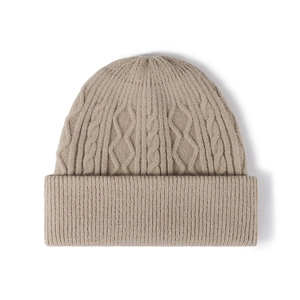 Oatmeal thick cable-knit beanie hat for winter with warm ribbed turnover cuff