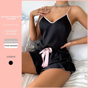 Haut Et Short De Pyjama Pour Femmes Imitation Satin Satin Col En V Bretelles Spaghetti Nœud Ourlet À Volants