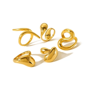 Modern set of 5 fluid organic shaped gold-plated stainless steel rings for women