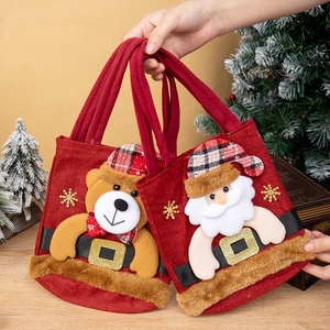 Sacs cadeaux de Noël en toile de jute avec motifs Père Noël et ours et bordure en fourrure
