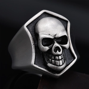 Skull Ring Stainless Steel Vintage Gothic Punk Biker Finger Jewelry Men Cool Retro Design