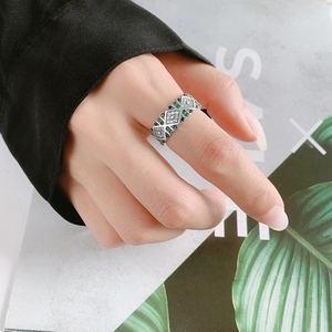925 silver vintage geometric open ring with sparkling white, green and blue rhinestones