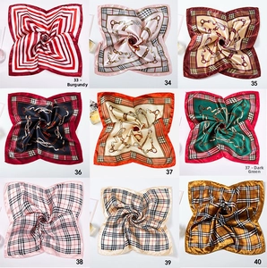 Multiple patterns of 50x50cm satin square scarves with chain and plaid prints