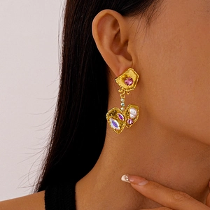 Vintage gold geometric earrings with pink crystals and pearls in baroque style