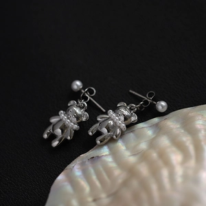 Silver bear stud earrings with pearls on an iridescent shell, 2-way titanium steel jewelry
