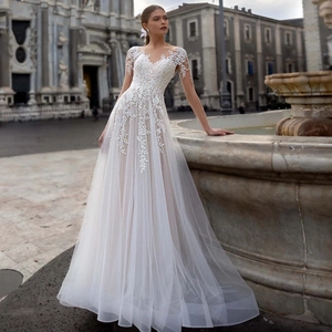 Deep V Neck Wedding Dress Lace Embroidery Long Sleeve Tulle Bridal Gown Elegant White Floor Length For Women