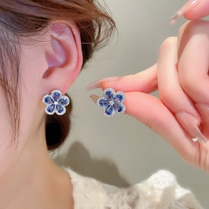Exquisite vintage blue zircon flower earrings for women featuring elegant silver needle studs