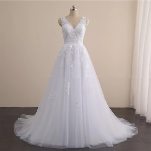 Elegant white V-neck sleeveless wedding dress with lace appliques and tulle train