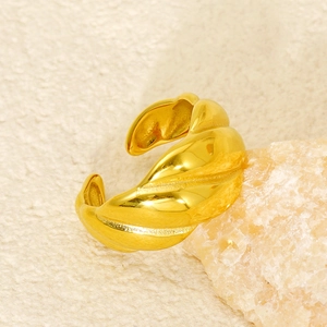 Croissant Twist Ring 18K Gold Plated Stainless Steel Spiral Textured Chunky Open Adjustable Jewelry For Women