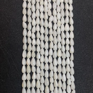 Verticale rijen witte natuurlijke zoetwaterschelp druppelkralen voor DIY sieraden