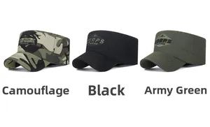 Flache Militärkappen in Camouflage, Schwarz und Armee-Grün mit gesticktem Schriftzug