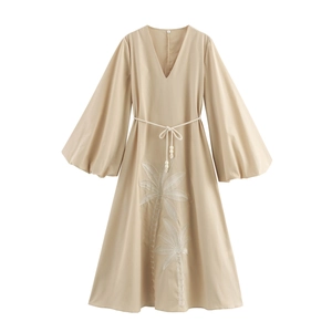 Robe Longue Polyester Col En V Manches Lanterne Broderie Palmier Ceinture Corde Perlée Vacances Élégant Boho Femmes