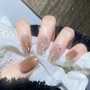 Handmade Press On Nails Amber Gradient Brown White Floral Rhinestone Coffin Shape Artificial False Fingernails For Women