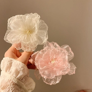 Elegant white and pink gauze flower hair clips for women with delicate chiffon petals