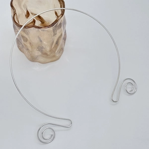 Silver metal collar necklace with decorative spiral ends for DIY hanfu accessories