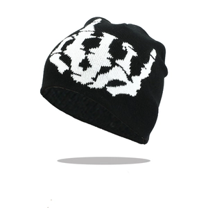 Bonnet en tricot noir et blanc avec motif graffiti de style urbain pour l'hiver