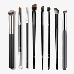 Professional 8pcs makeup brush set with black handles and high-quality synthetic bristles