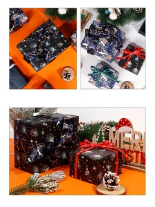 Détail du papier kraft de Noël avec étoiles dorées et rubans Joyeux Noël élégants