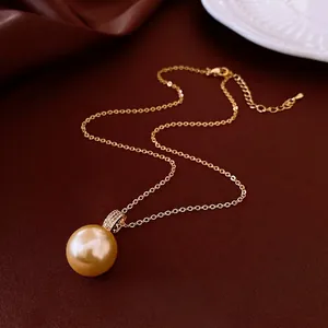 Élégant Collier Pendentif Künstliche Perle Imitation Or Champagne Pour Femmes Cuivre Avec Zircon Bijoux Style Rétro Français