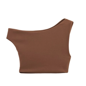 Ensemble haut court asymétrique à une épaule et jupe midi marron en tricot texturé