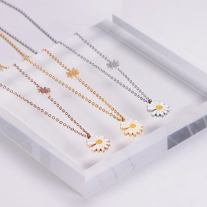 Titanium steel daisy sunflower necklace set in rose gold, gold and silver finish