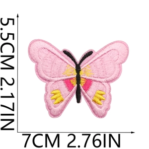 Detailed size view of pink butterfly embroidery patch measuring 7cm by 5.5cm for clothing