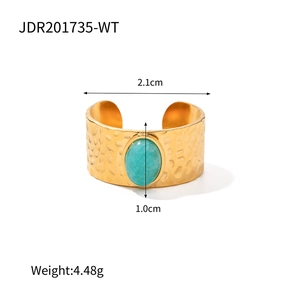 Detailed dimensions of hammered gold ring with oval turquoise-colored natural stone
