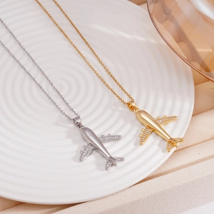 Vintage Copper Rhinestone Airplane Pendant Necklace For Women Hip Hop Personality Gold Silver Plated Clavicle Chain Jewelry Gift